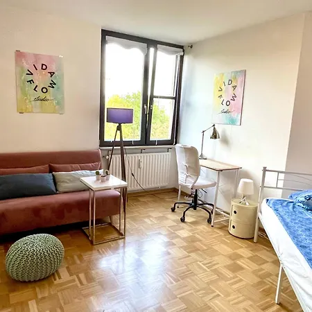Quarto em Acomodações Particulares Grosses In Messe Und Oktoberfest Naehe *